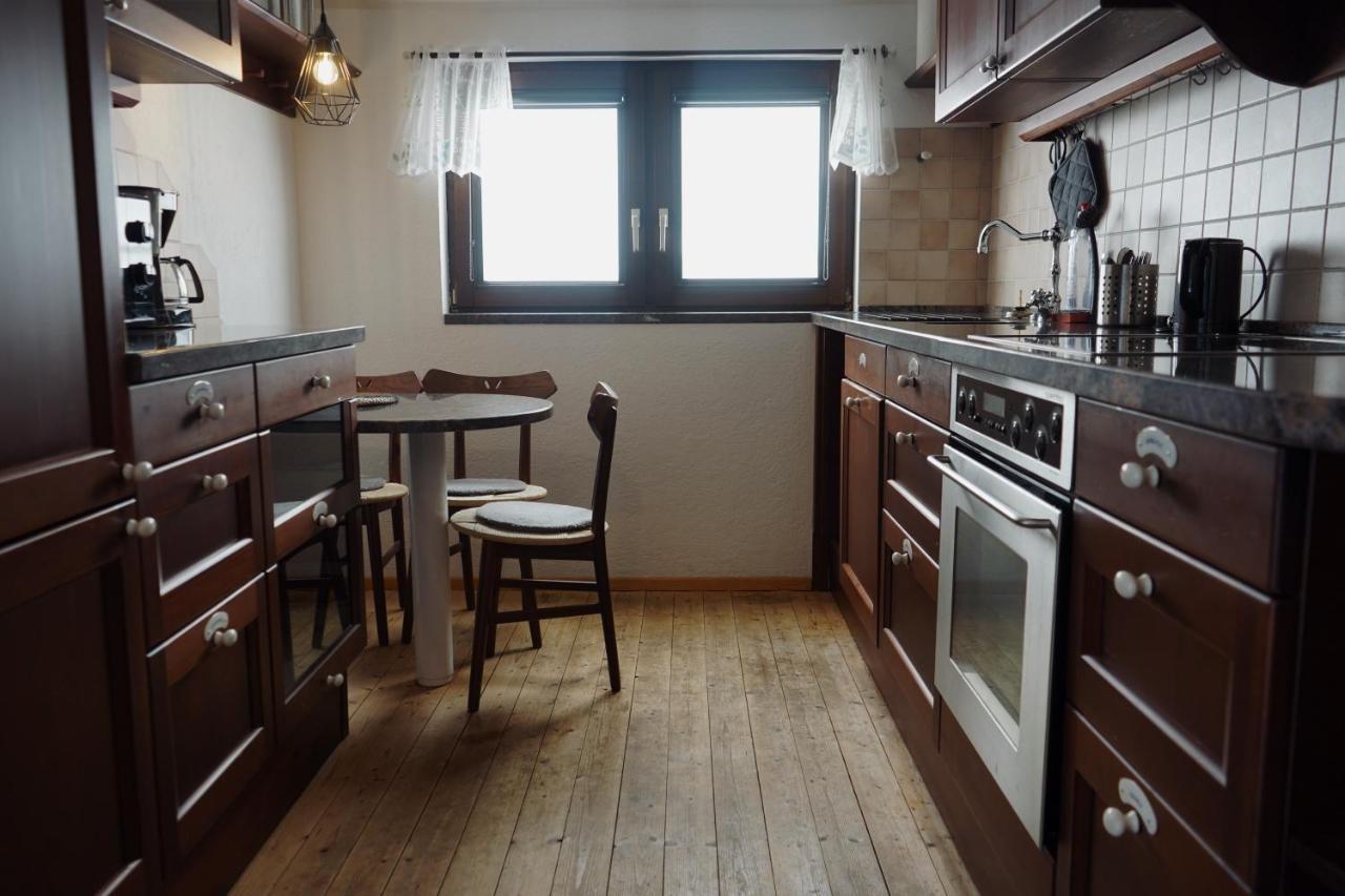 Unique: Geraeumig - Bhf-Nah - Parkplatz - Netflix Apartment BRE Exterior photo